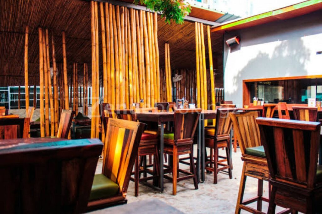 3 dots and dash bar indiranagar bangalore