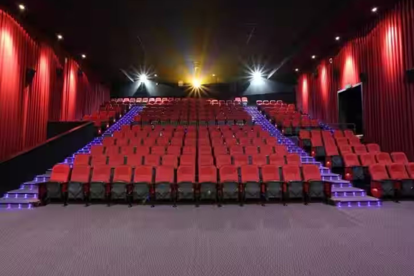 inox ef3 cinema faridabad