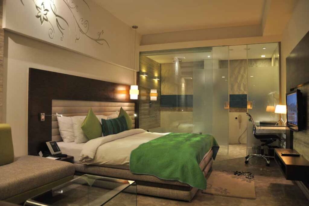 maya hotel sector 35 chandigarh