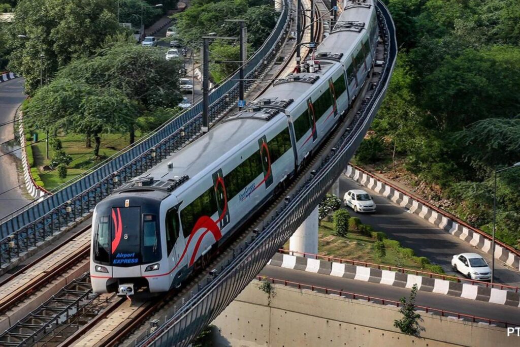 How to Reach New Delhi Metro Station to Airport Terminal 3 new delhi metro station to airport terminal 3