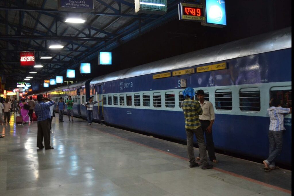 How to Reach New Delhi Platform No 13 new delhi platform no 13