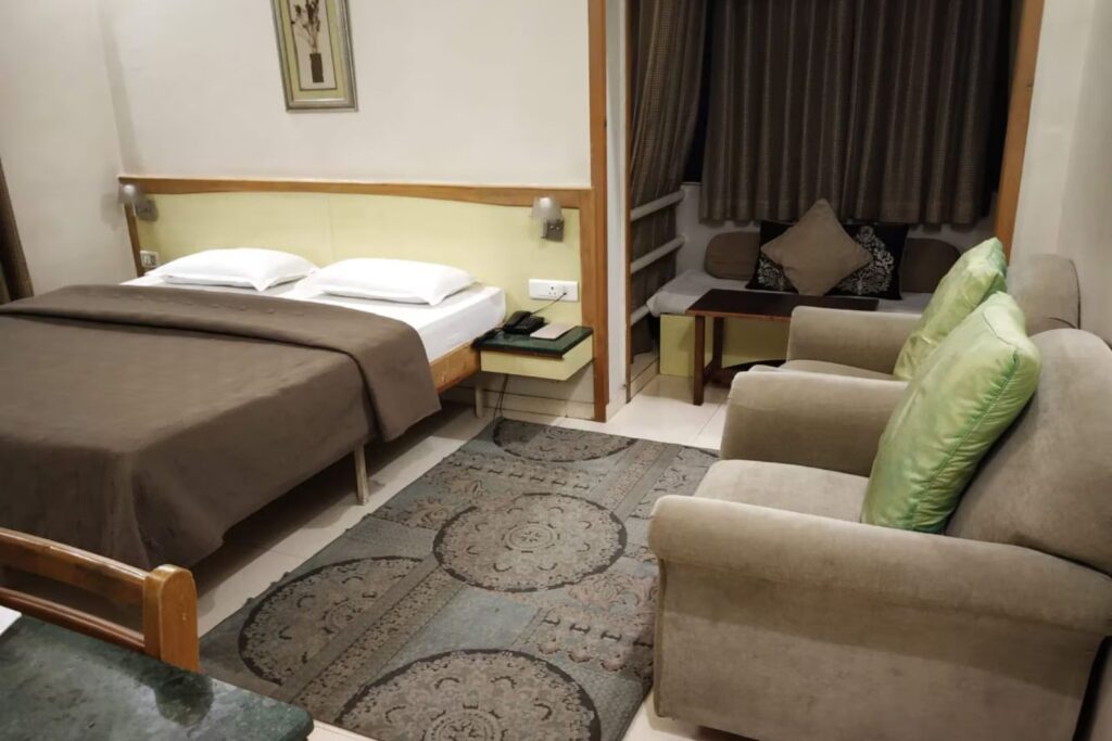 oyo 3396 hotel parichay haryana