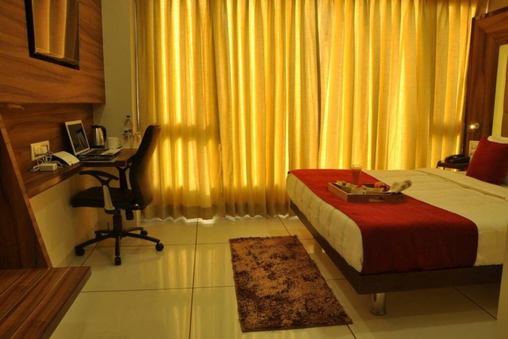oyo 35856 padma residency hotel telangana