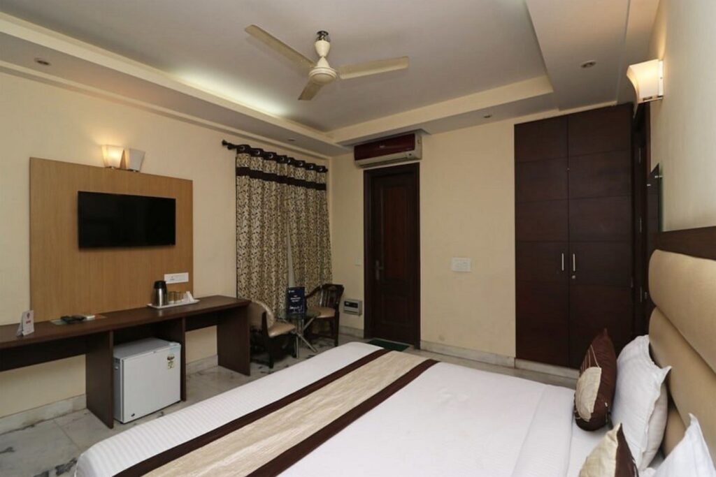 oyo 5378 south paradise hotel new delhi