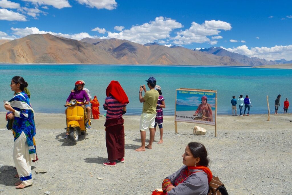 How to Reach Pangong Lake 3 Idiots Ladakh pangong lake 3 idiots ladakh