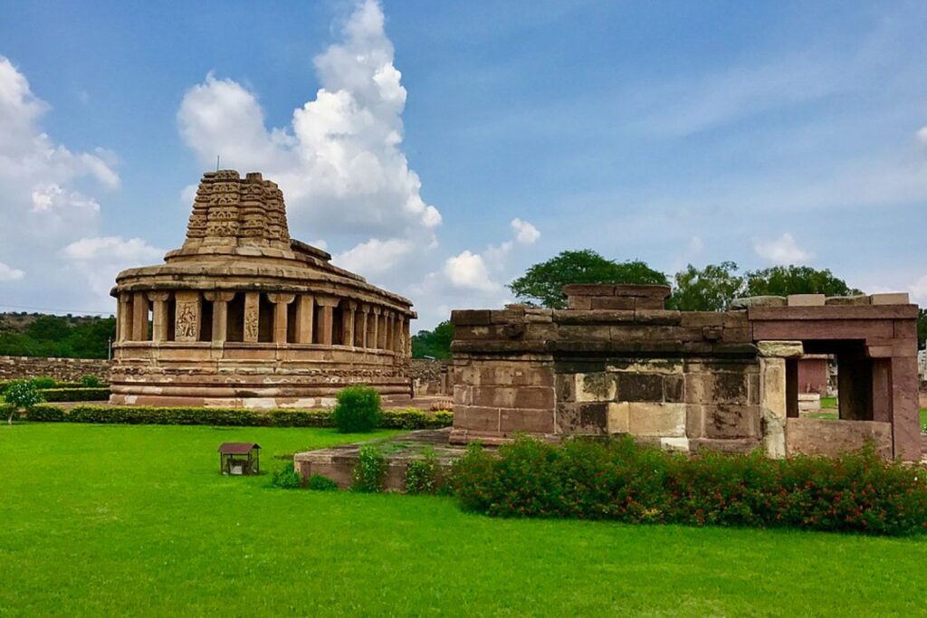 aihole karnataka 587124