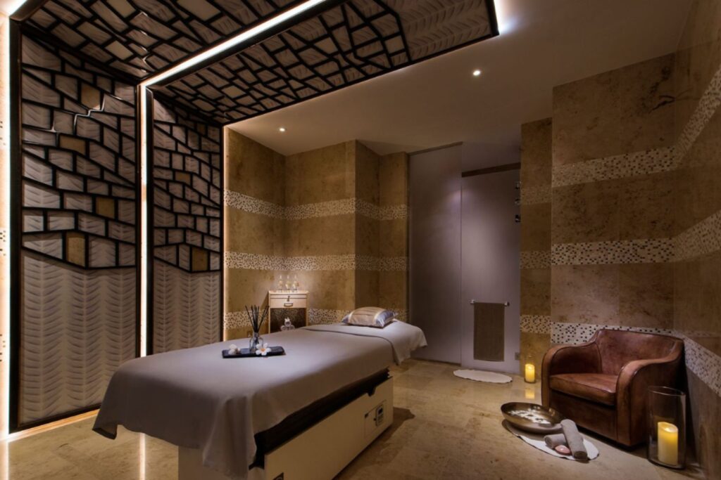 v3s mall spa new delhi