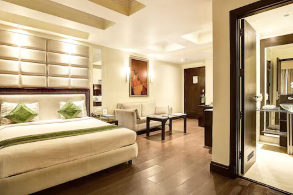 hotel western court sector 43 chandigarh