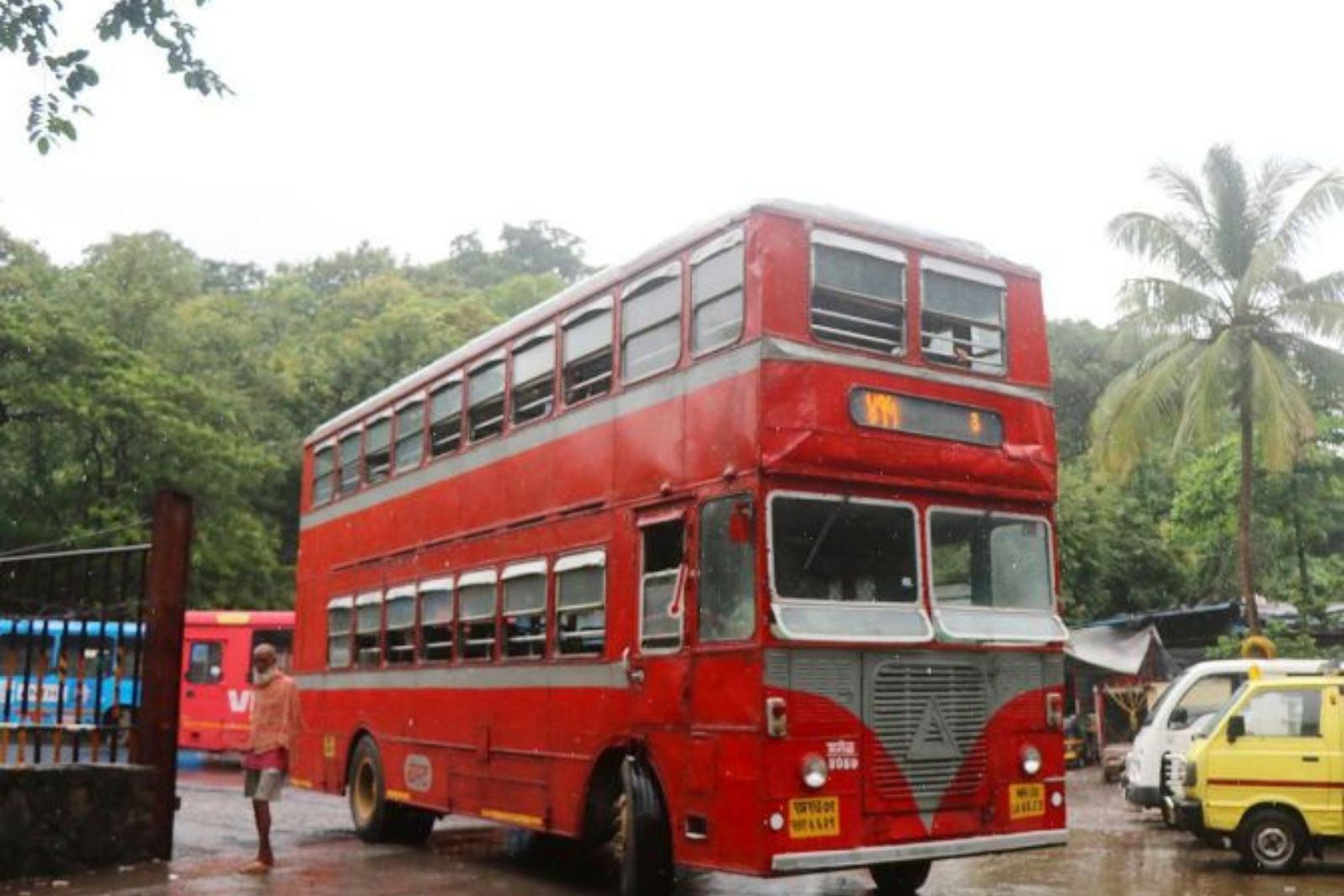 andheri seepz gate no 3 bus stop mumbai