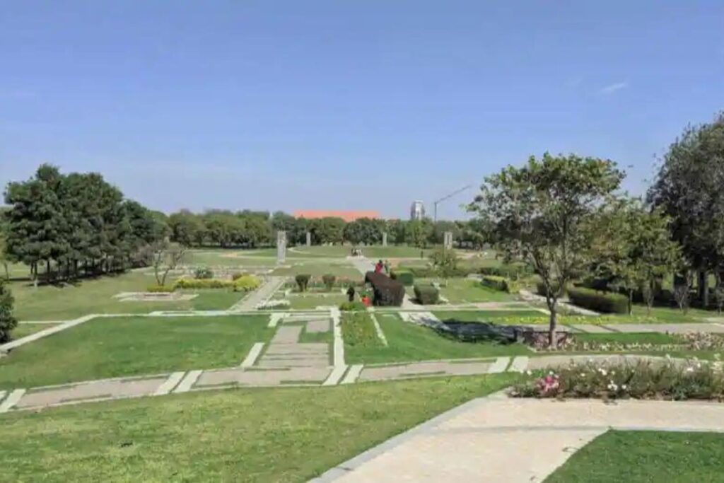 botanical garden sector 37 noida