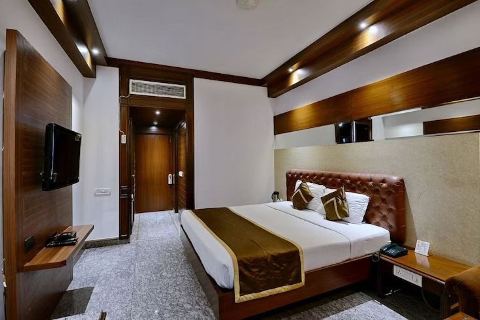 hotel park in sector 35 chandigarh