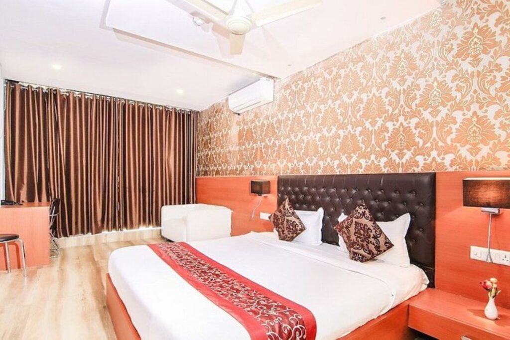 oyo 3683 de global park hotel lucknow