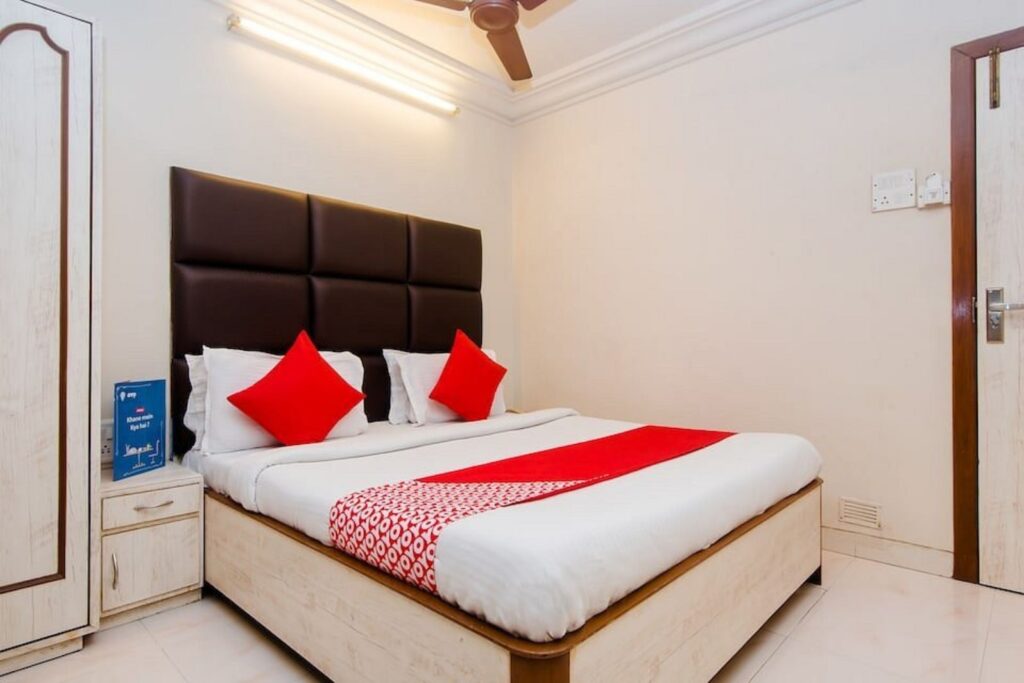 oyo 935 hotel palkhee chembur mumbai