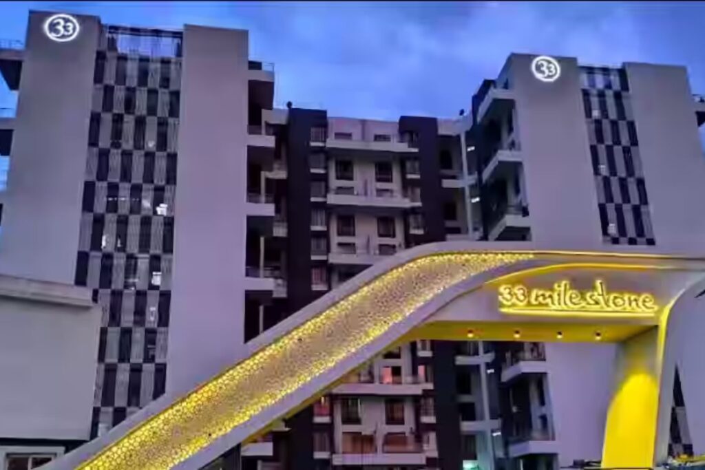 33 milestone apartment maharashtra